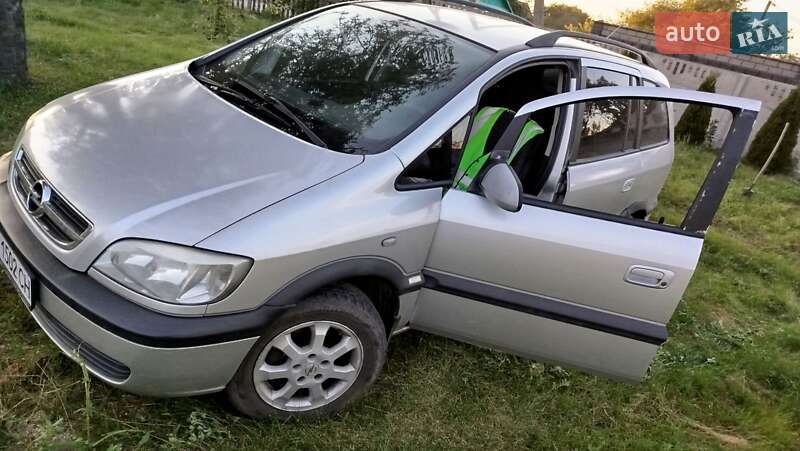 Opel Zafira 2003