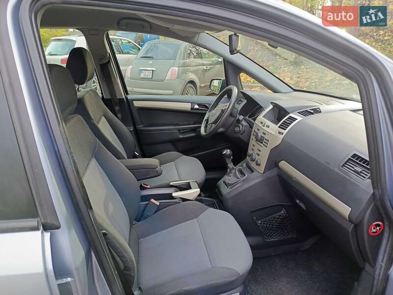 Мінівен Opel Zafira 2009 в Києві фото 24 Мінівен Opel Zafira 2009 в Києві