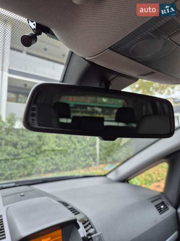 Минивэн Opel Zafira 2011 в Львове фото 48 Минивэн Opel Zafira 2011 в Львове