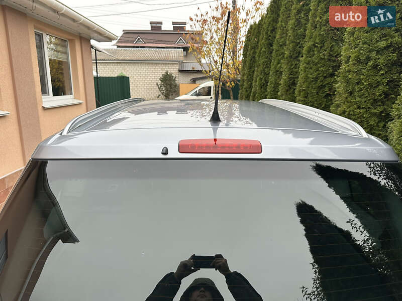 Минивэн Opel Zafira 2010 в Виннице