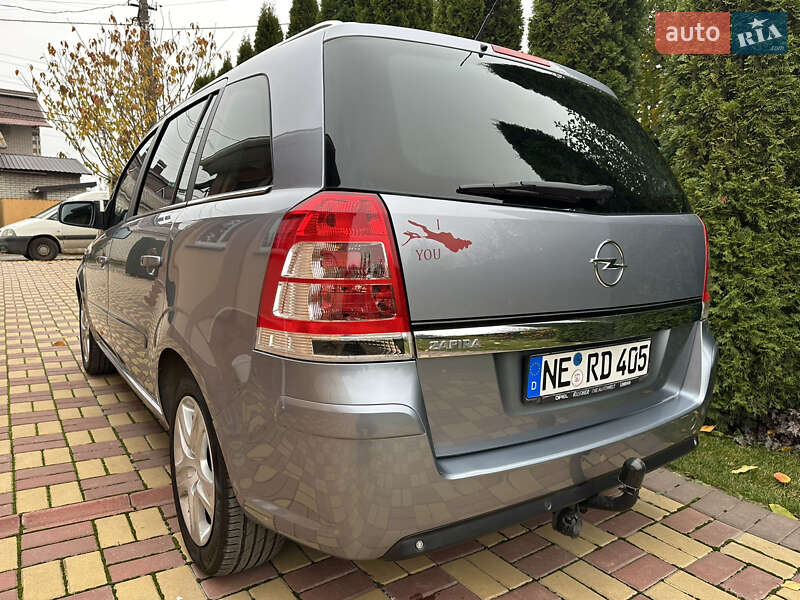 Минивэн Opel Zafira 2010 в Виннице