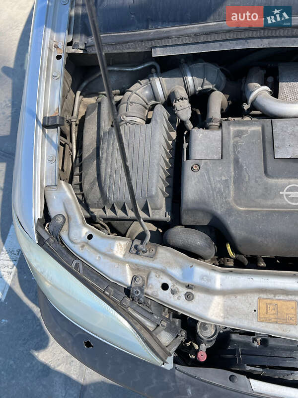 Минивэн Opel Zafira 2001 в Синельниково фото 15 Минивэн Opel Zafira 2001 в Синельниково