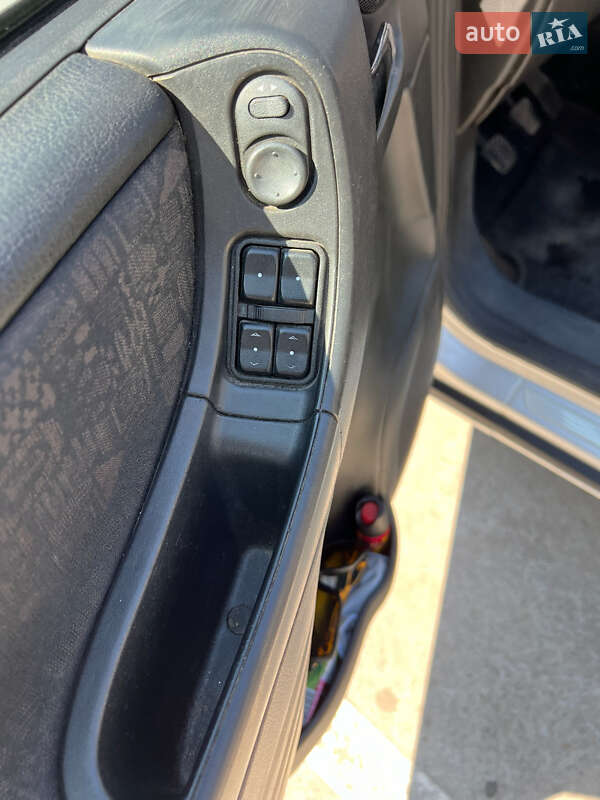 Минивэн Opel Zafira 2001 в Синельниково фото 31 Минивэн Opel Zafira 2001 в Синельниково