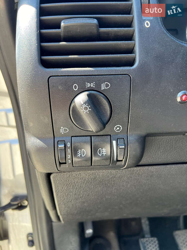 Минивэн Opel Zafira 2001 в Синельниково фото 59 Минивэн Opel Zafira 2001 в Синельниково