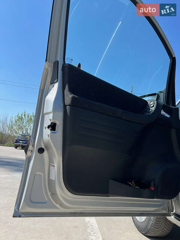 Минивэн Opel Zafira 2001 в Синельниково фото 40 Минивэн Opel Zafira 2001 в Синельниково