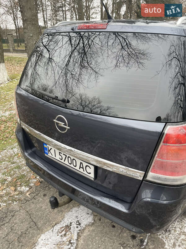 Минивэн Opel Zafira 2007 в Конотопе