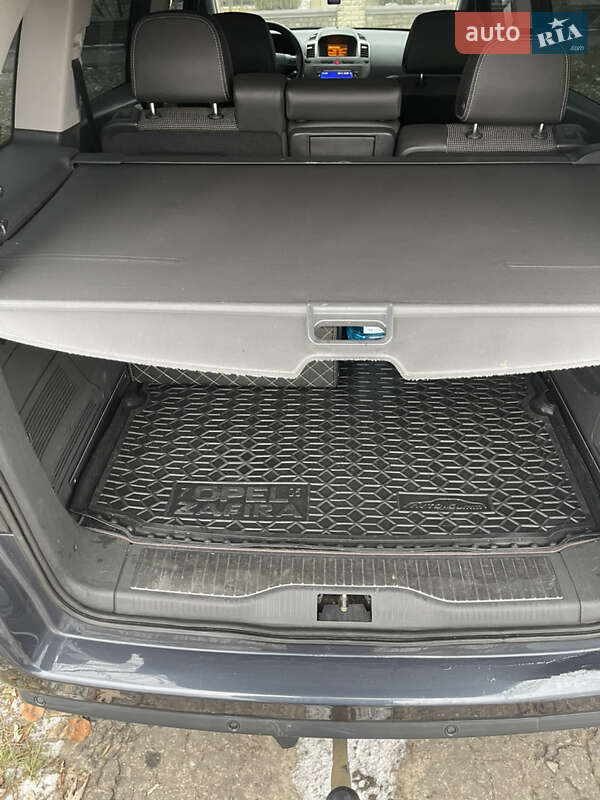 Минивэн Opel Zafira 2007 в Конотопе