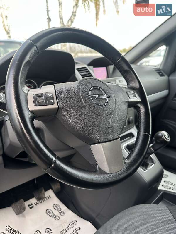 Мінівен Opel Zafira 2006 в Смілі