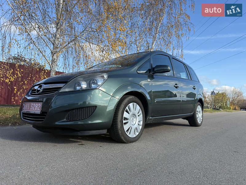 Минивэн Opel Zafira 2009 в Борисполе