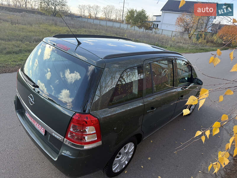 Минивэн Opel Zafira 2009 в Борисполе