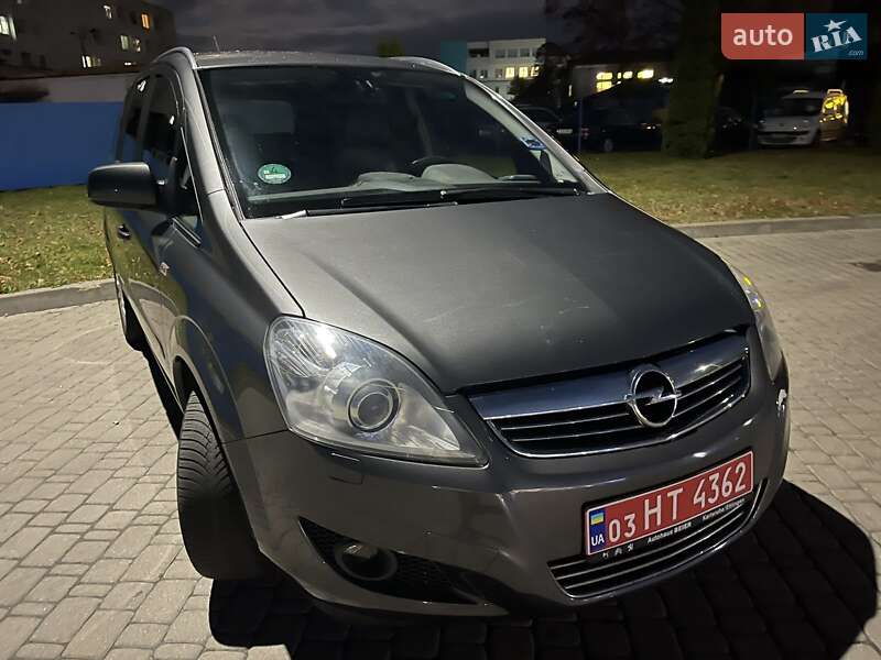 Минивэн Opel Zafira 2010 в Белой Церкви