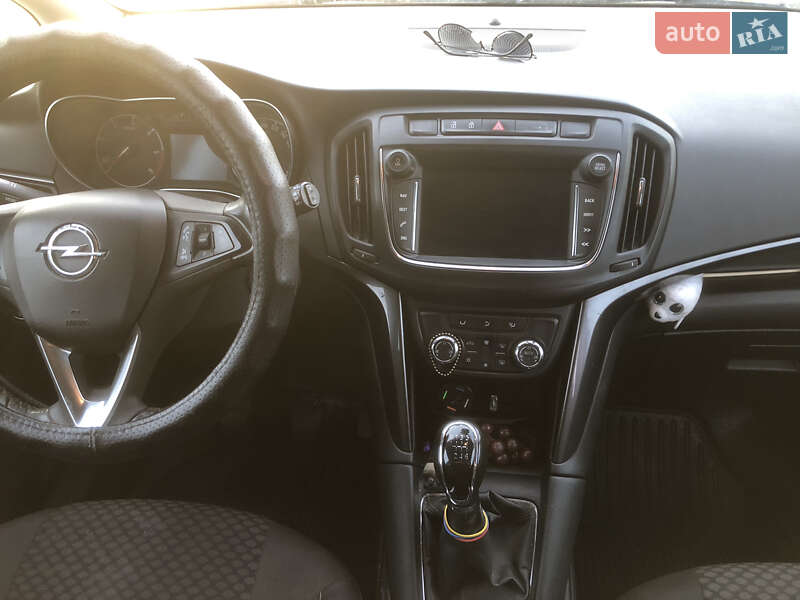 Минивэн Opel Zafira 2017 в Киеве