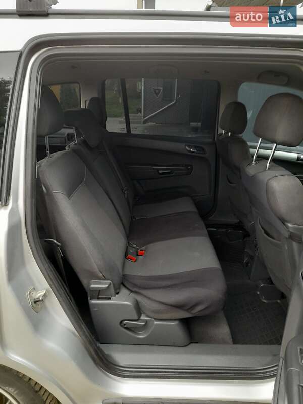 Минивэн Opel Zafira 2010 в Бучаче фото 18 Минивэн Opel Zafira 2010 в Бучаче