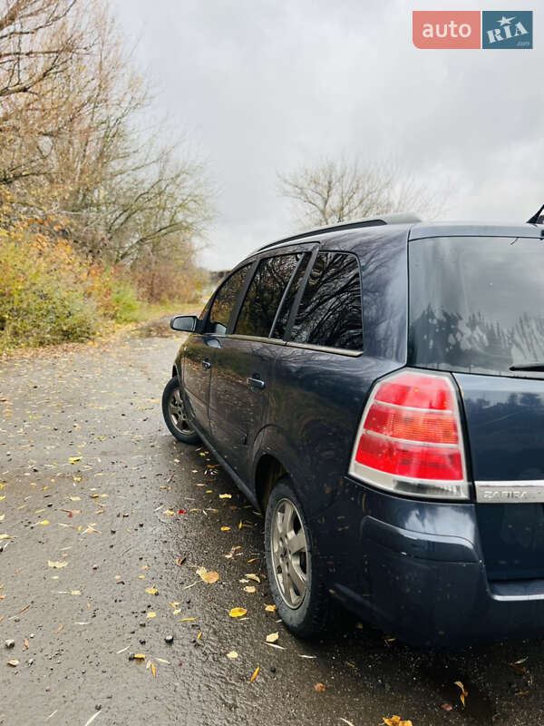 Минивэн Opel Zafira 2006 в Луцке фото 4 Минивэн Opel Zafira 2006 в Луцке