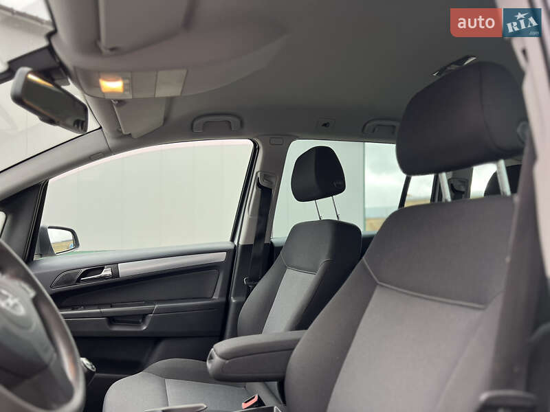 Минивэн Opel Zafira 2007 в Виннице