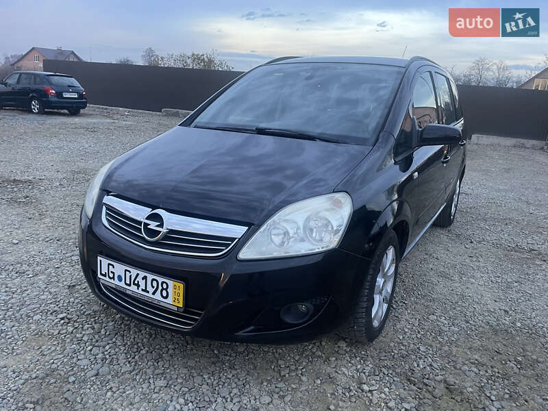 Минивэн Opel Zafira 2008 в Калуше