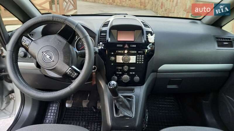 Минивэн Opel Zafira 2010 в Тернополе фото 15 Минивэн Opel Zafira 2010 в Тернополе