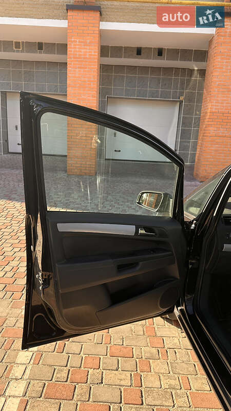 Минивэн Opel Zafira 2007 в Белой Церкви