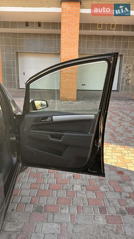 Минивэн Opel Zafira 2007 в Белой Церкви