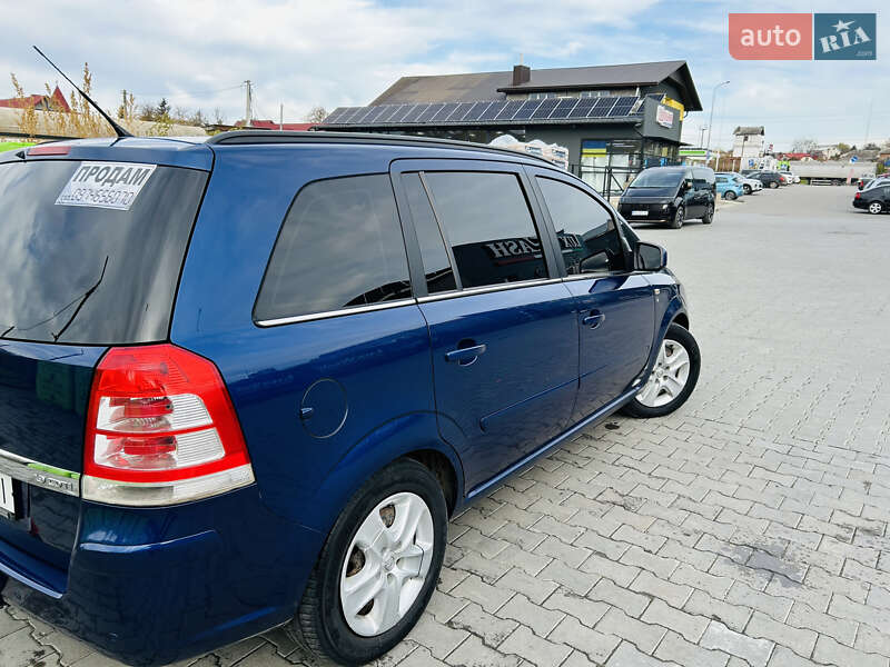 Мінівен Opel Zafira 2010 в Теребовлі