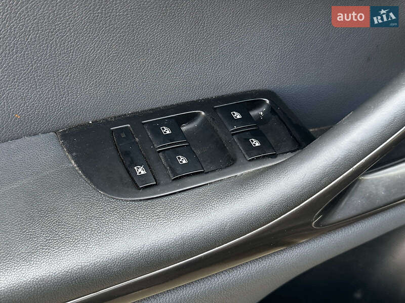 Минивэн Opel Zafira 2012 в Харькове