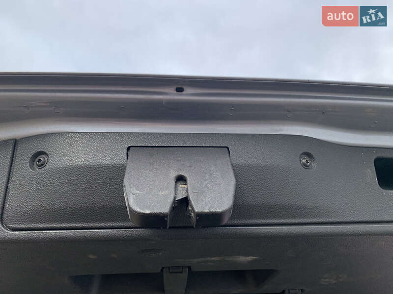 Минивэн Opel Zafira 2011 в Ровно