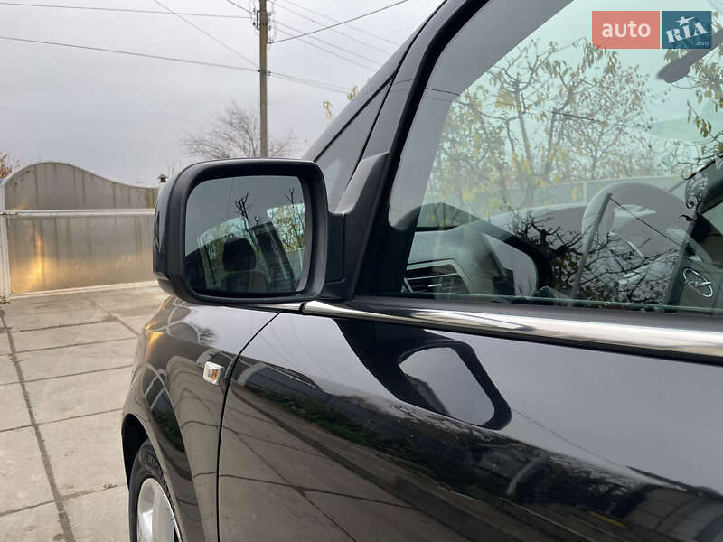 Мінівен Opel Zafira 2011 в Хотині