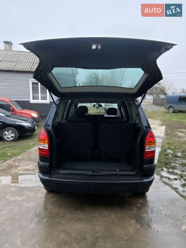 Минивэн Opel Zafira 2002 в Ковеле
