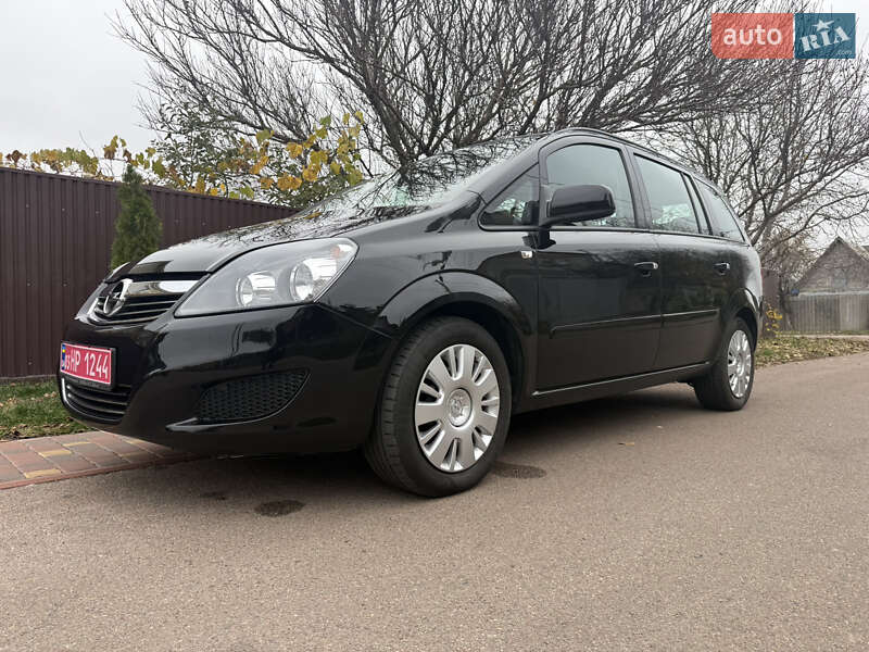 Минивэн Opel Zafira 2010 в Борисполе