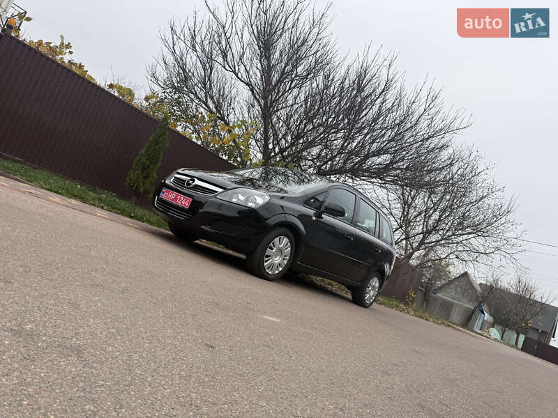 Минивэн Opel Zafira 2010 в Борисполе
