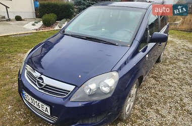 Минивэн Opel Zafira 2010 в Яремче