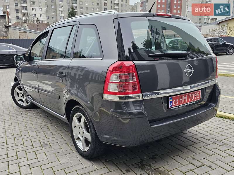 Минивэн Opel Zafira 2009 в Львове