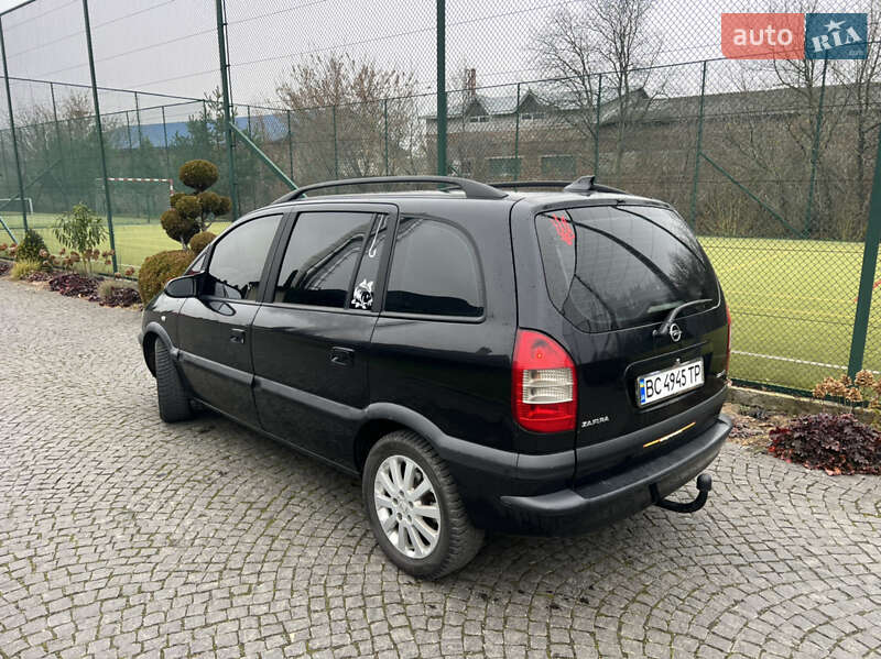 Минивэн Opel Zafira 2003 в Жовкве
