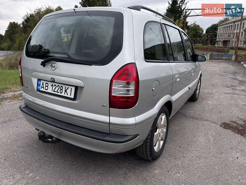 Минивэн Opel Zafira 2004 в Жмеринке