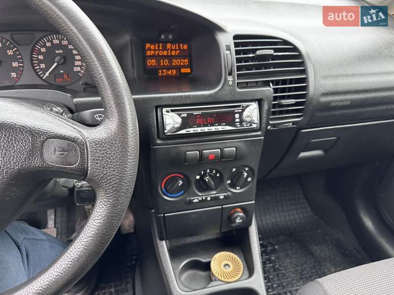 Минивэн Opel Zafira 2004 в Жмеринке