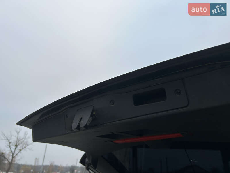 Минивэн Opel Zafira 2010 в Коростене