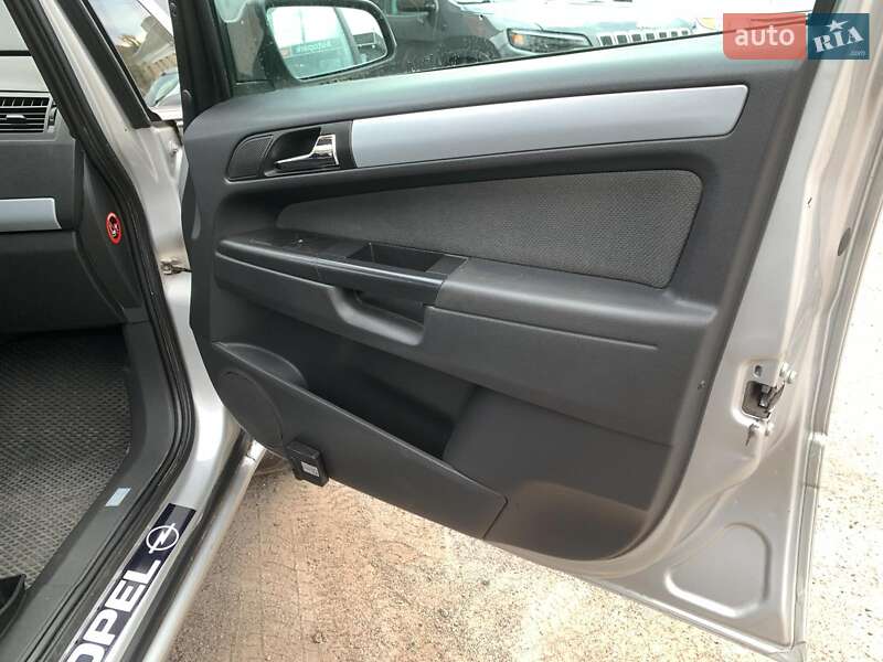 Минивэн Opel Zafira 2005 в Виннице фото 18 Минивэн Opel Zafira 2005 в Виннице
