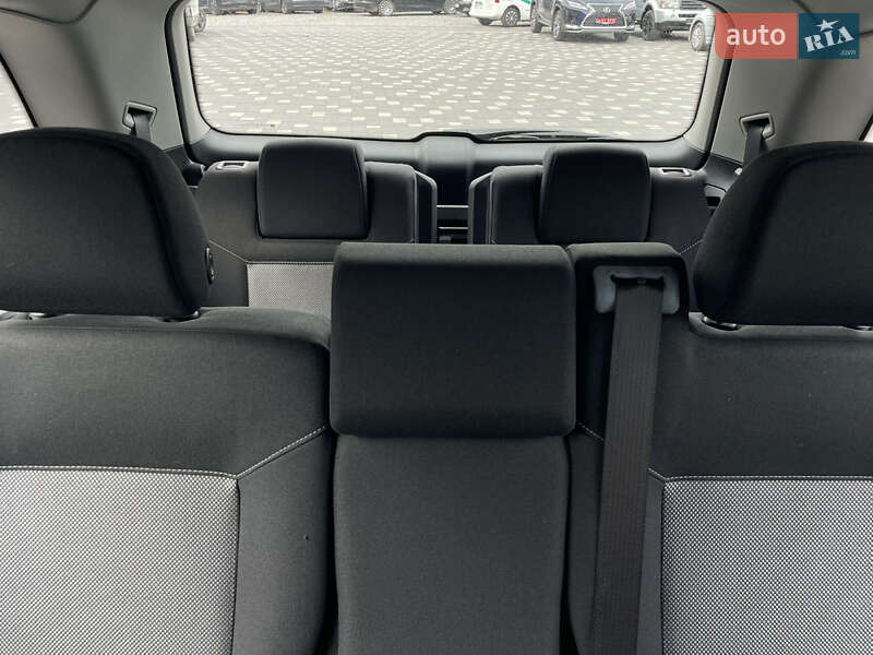 Мінівен Opel Zafira 2011 в Дрогобичі