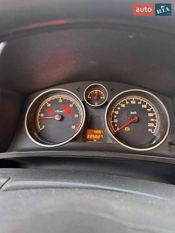 Минивэн Opel Zafira 2005 в Яремче фото 12 Минивэн Opel Zafira 2005 в Яремче