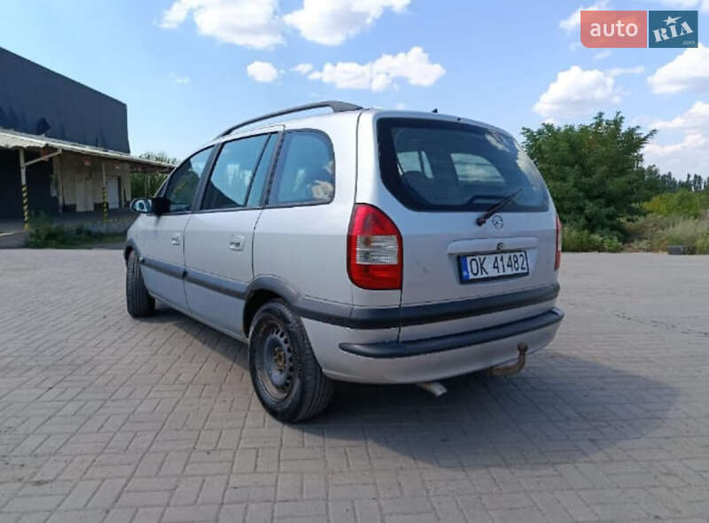 Минивэн Opel Zafira 2004 в Славянске