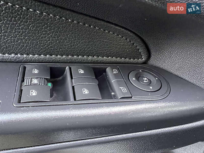 Мінівен Opel Zafira 2008 в Луцьку