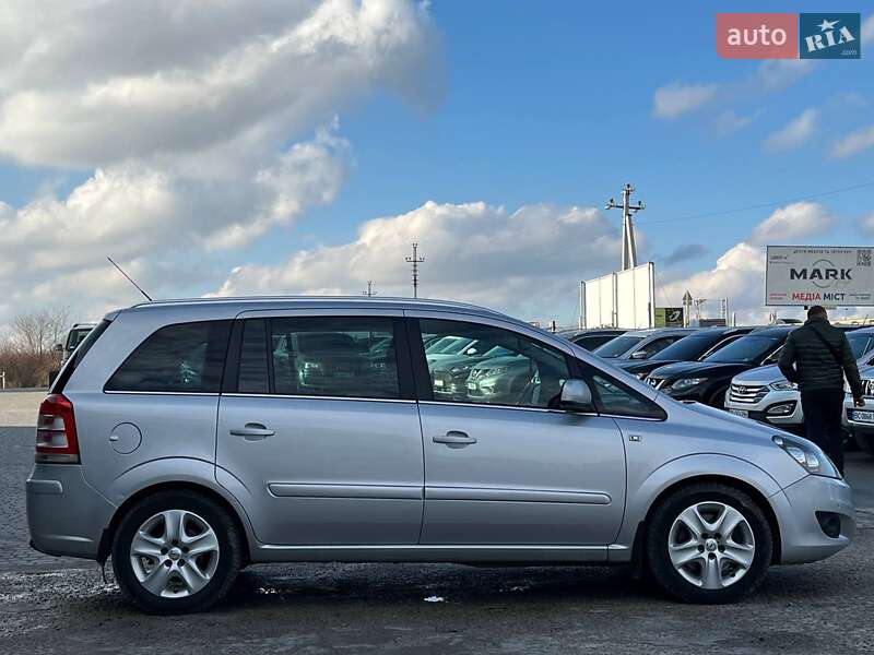 Минивэн Opel Zafira 2012 в Львове фото 10 Минивэн Opel Zafira 2012 в Львове