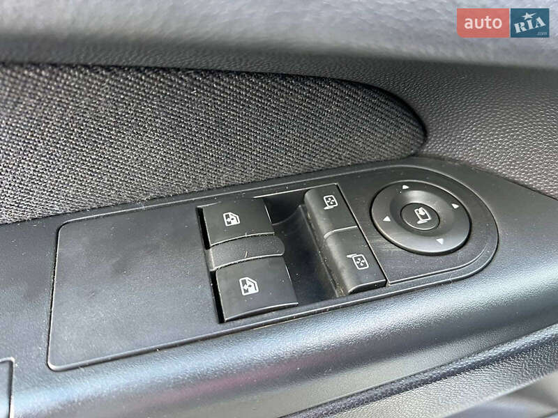 Минивэн Opel Zafira 2012 в Львове фото 16 Минивэн Opel Zafira 2012 в Львове