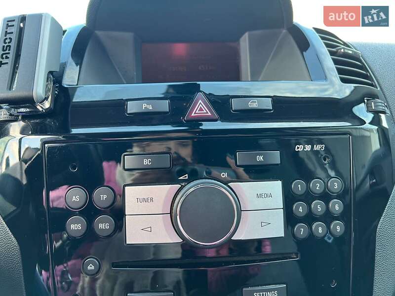 Минивэн Opel Zafira 2012 в Львове фото 30 Минивэн Opel Zafira 2012 в Львове