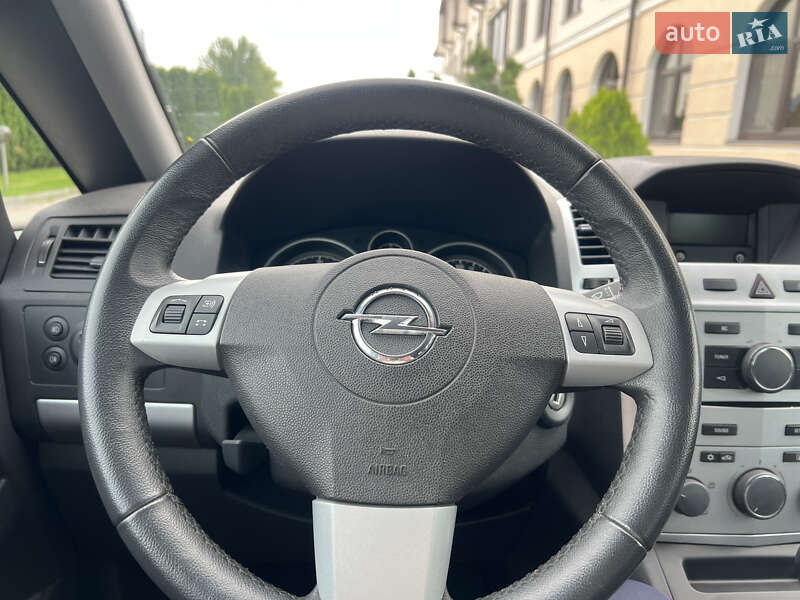 Минивэн Opel Zafira 2012 в Дунаевцах фото 43 Минивэн Opel Zafira 2012 в Дунаевцах