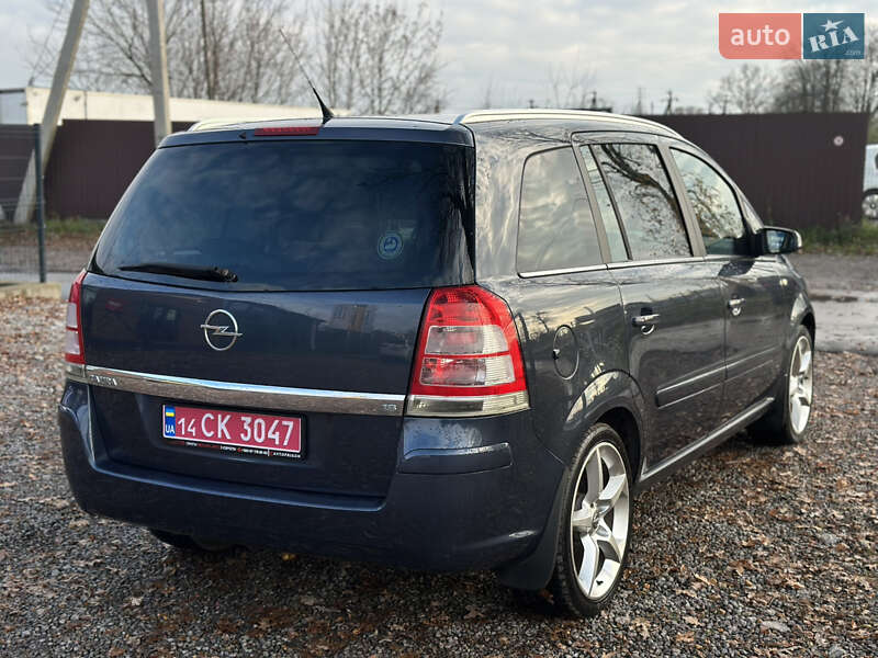 Минивэн Opel Zafira 2008 в Виннице