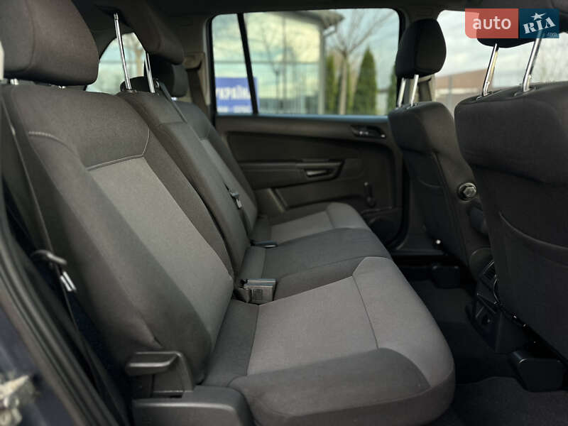 Минивэн Opel Zafira 2008 в Виннице