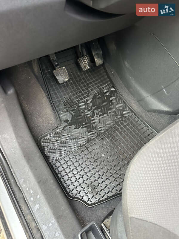 Минивэн Opel Zafira 2007 в Виннице фото 36 Минивэн Opel Zafira 2007 в Виннице