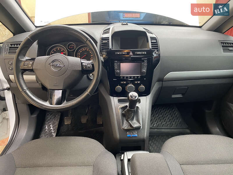 Мінівен Opel Zafira 2012 в Ковелі