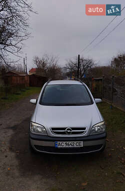 Минивэн Opel Zafira 2004 в Луцке